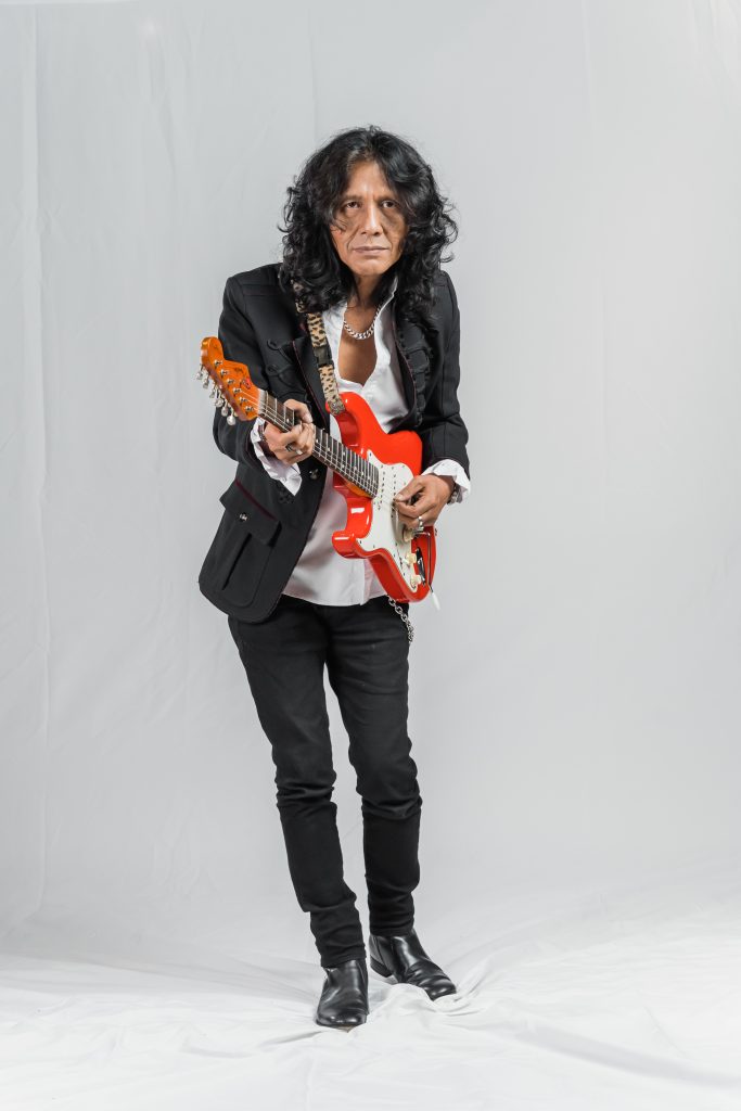 Lefthanded 40 Tahun Rockestra Hasil Perancangan Lima Tahun | XTRA