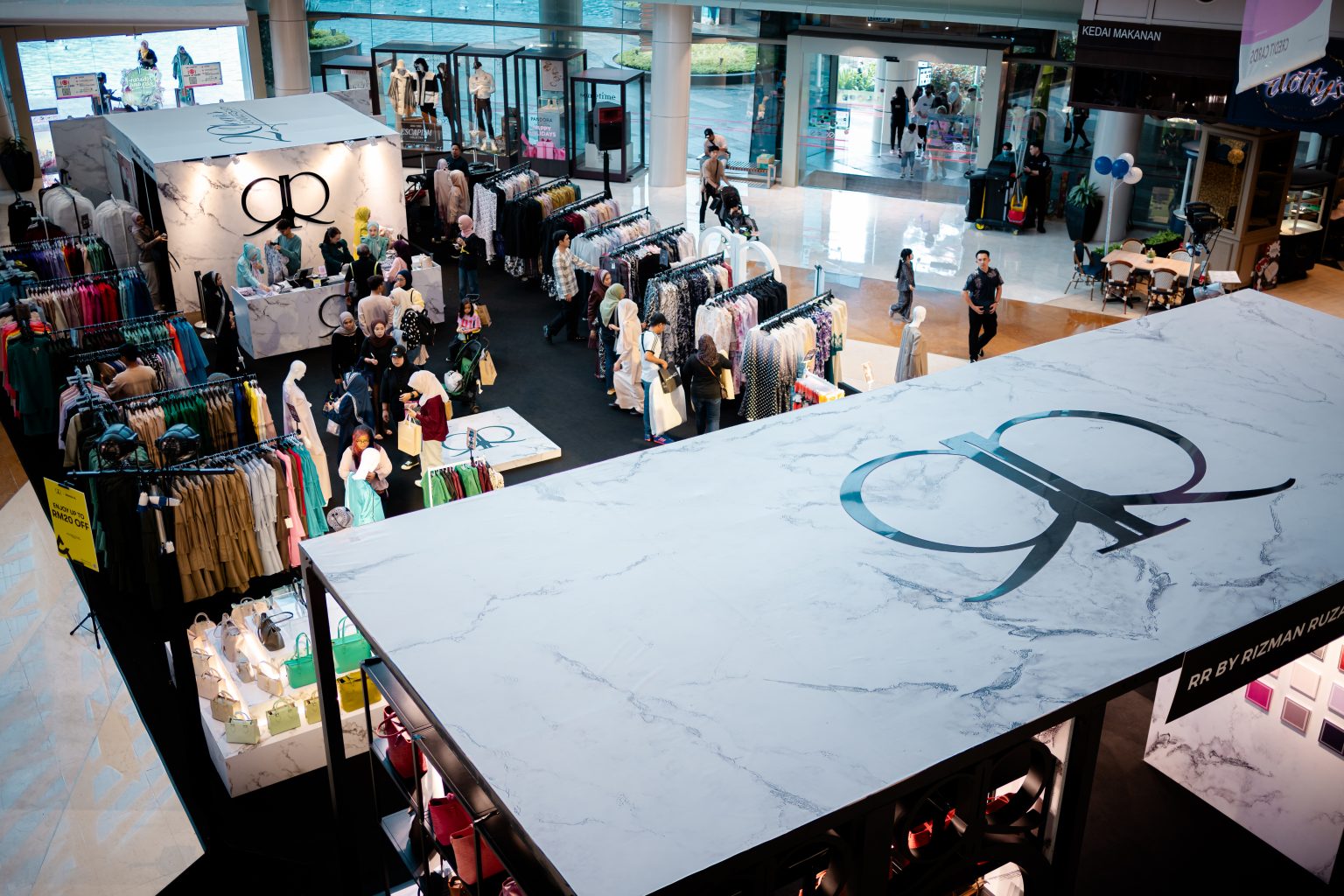 Muncul Dengan Raya Pop-Up Store, RR By Rizman Ruzaini Terus Pikat Hati ...